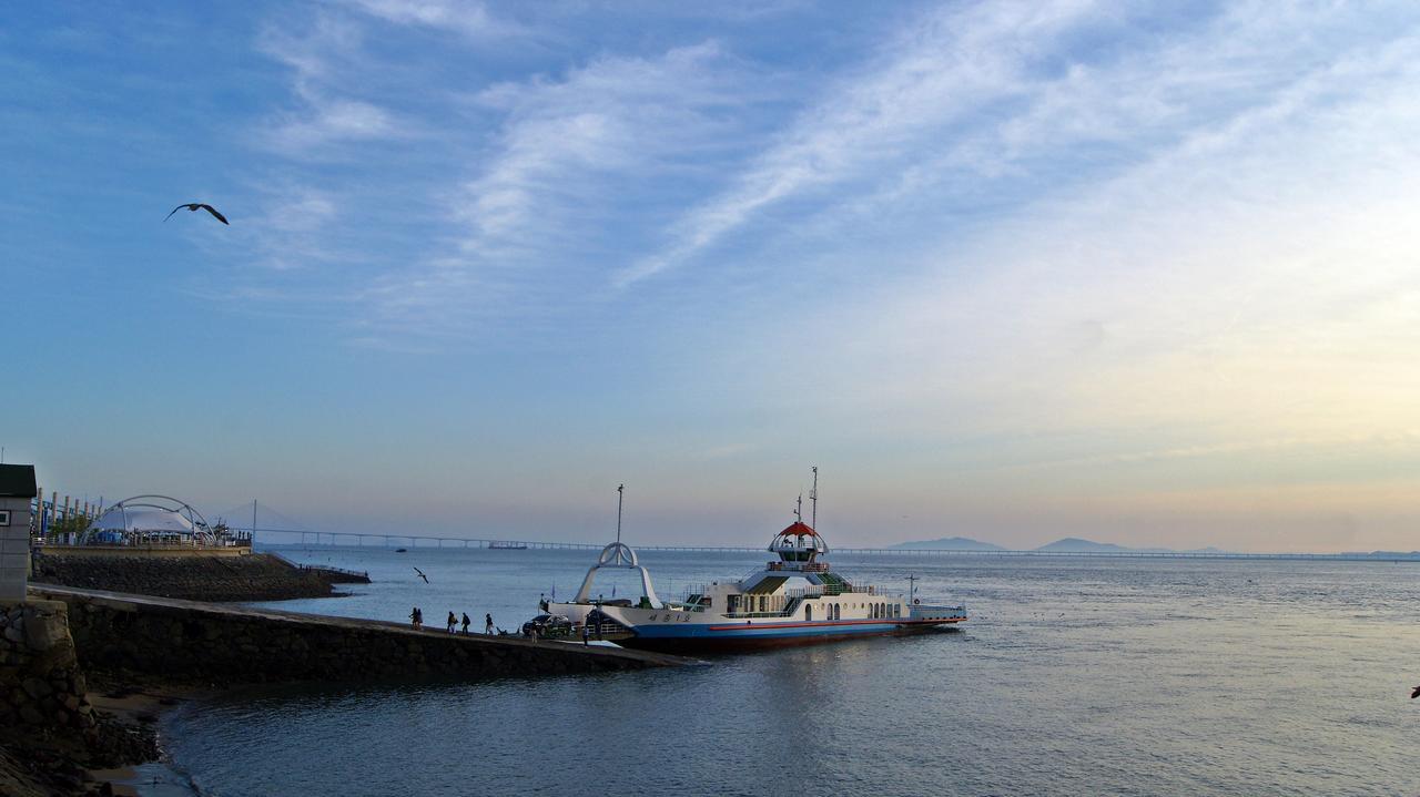 Incheon Blue Marine Hotel Bagian luar foto