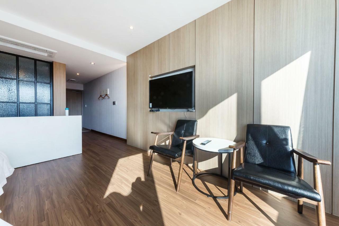 Incheon Blue Marine Hotel Bagian luar foto