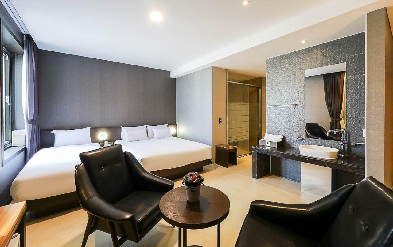 Incheon Blue Marine Hotel Bagian luar foto