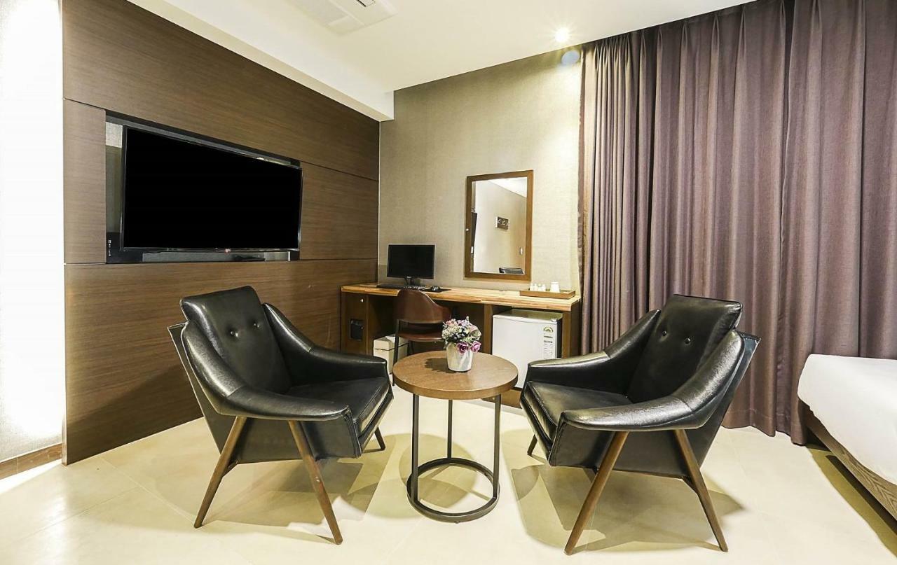 Incheon Blue Marine Hotel Bagian luar foto